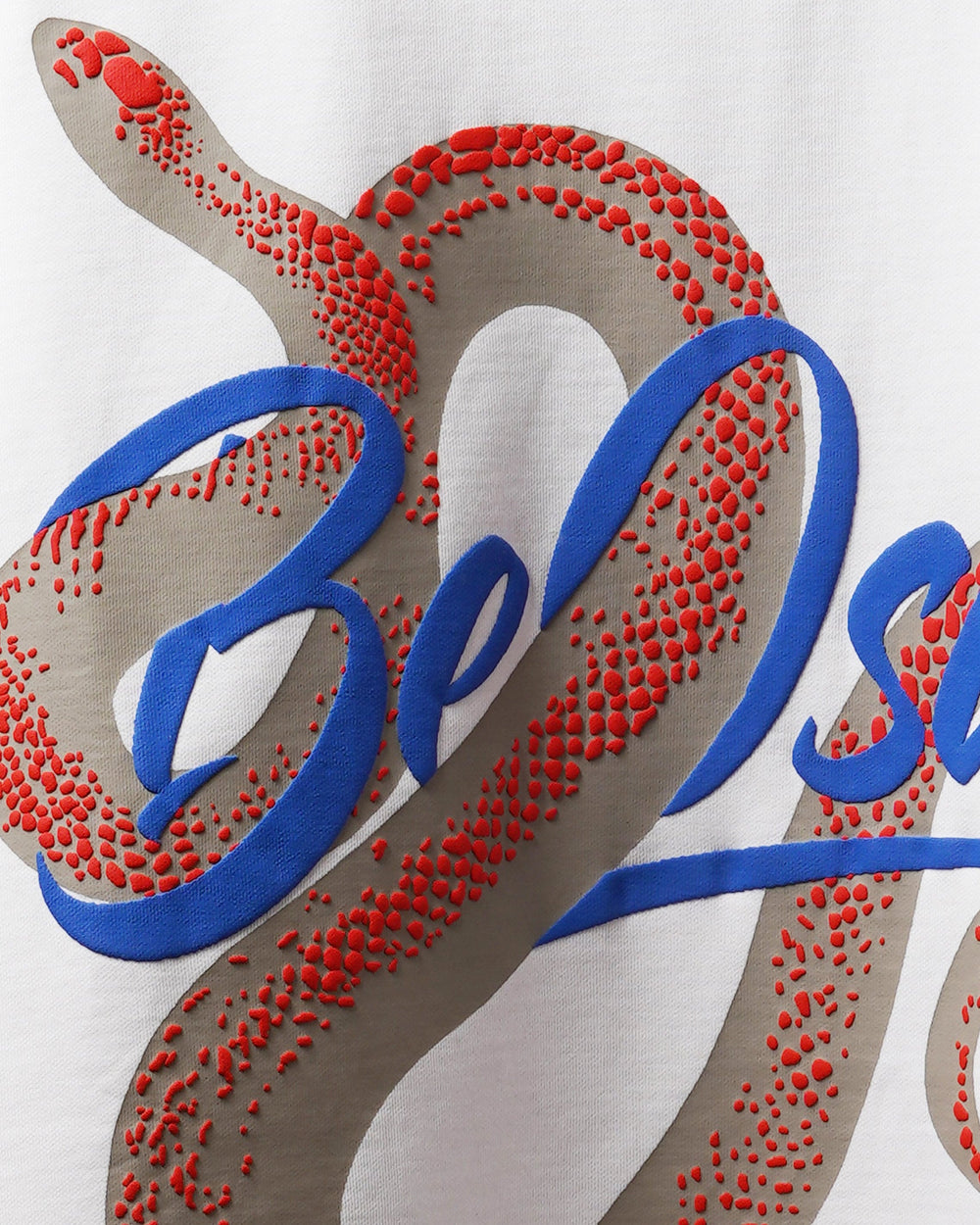 Hiss & Twist Tee - Pearl White