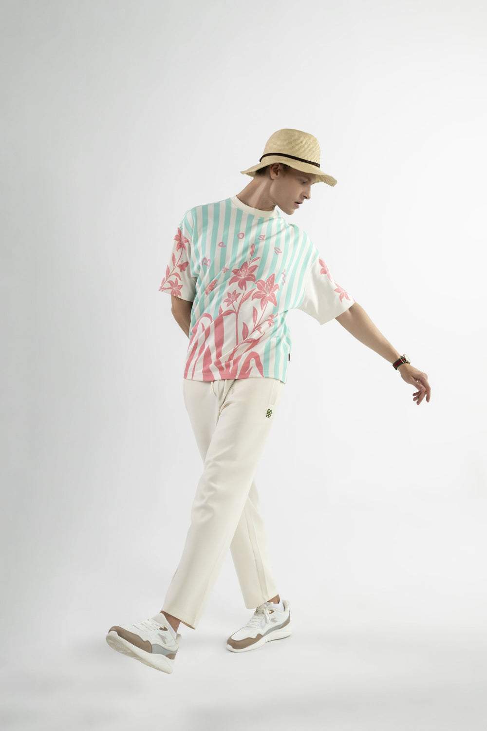 Shop Round-Neck