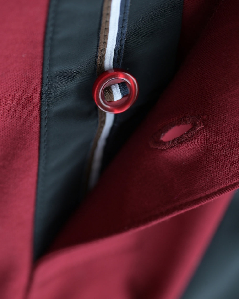 Contrast Pocket Henley – Crimson Red