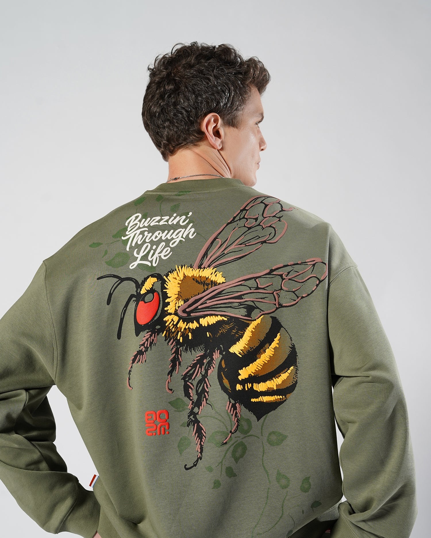 Bee Buzzin’  – Moss Green