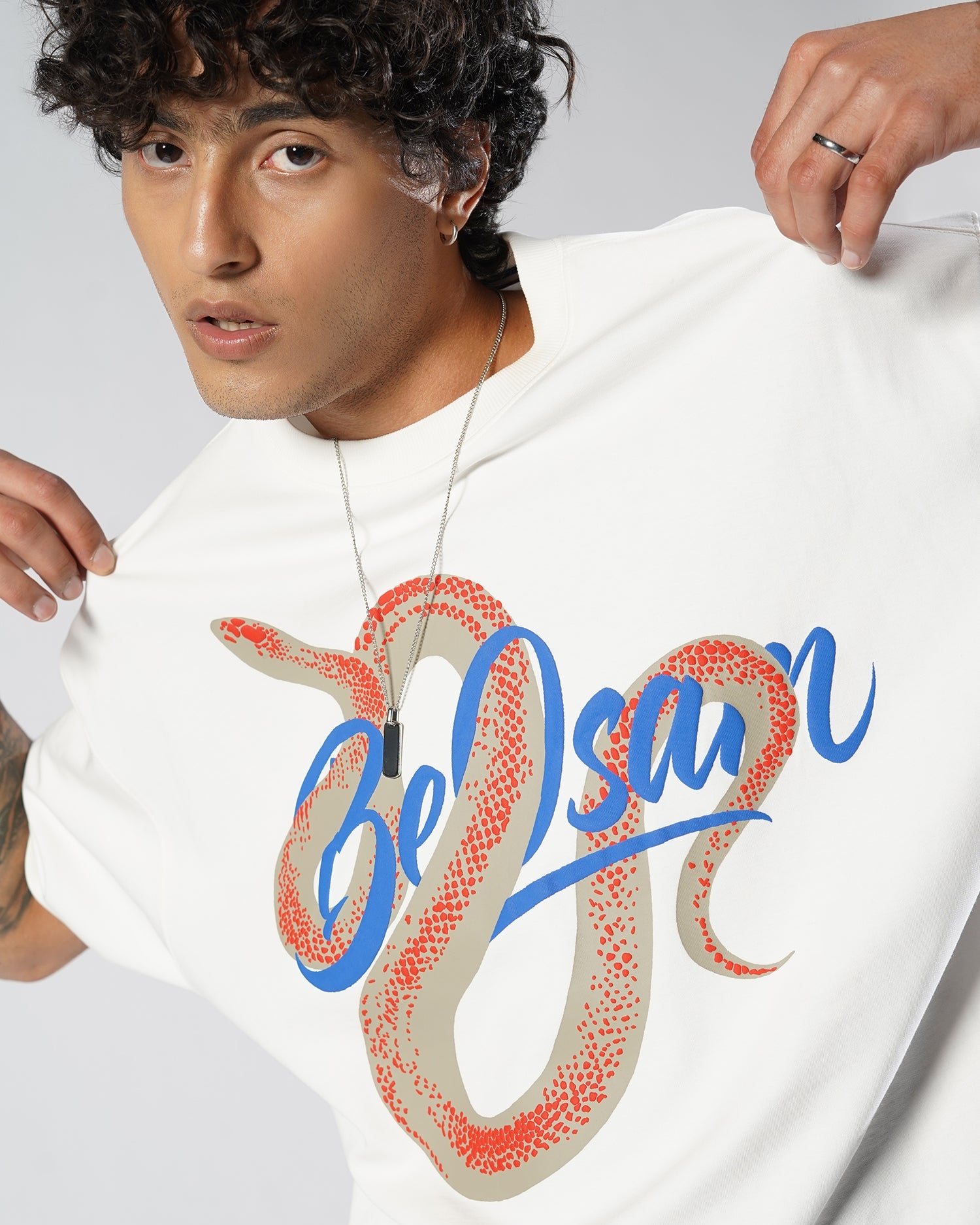 Hiss & Twist Tee - Pearl White