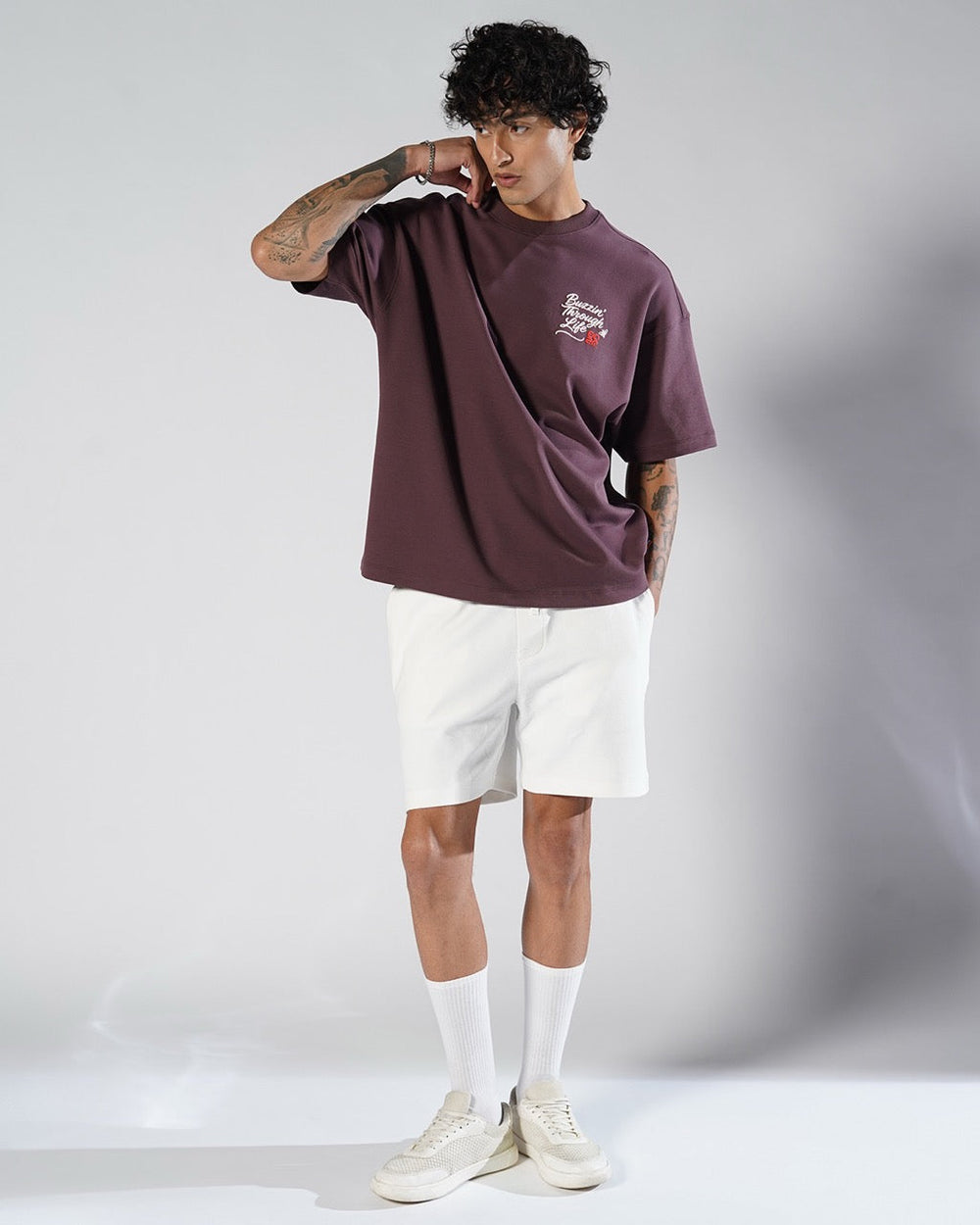 Bee Buzzin’ Tee – Wine