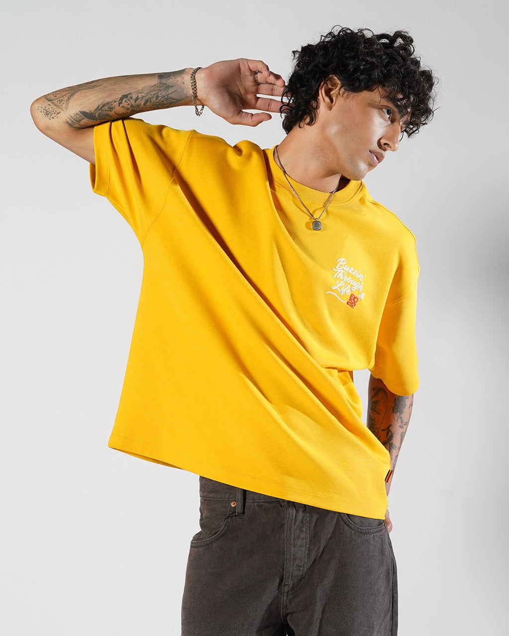 Bee Buzzin’  Tee – Gold Fusion