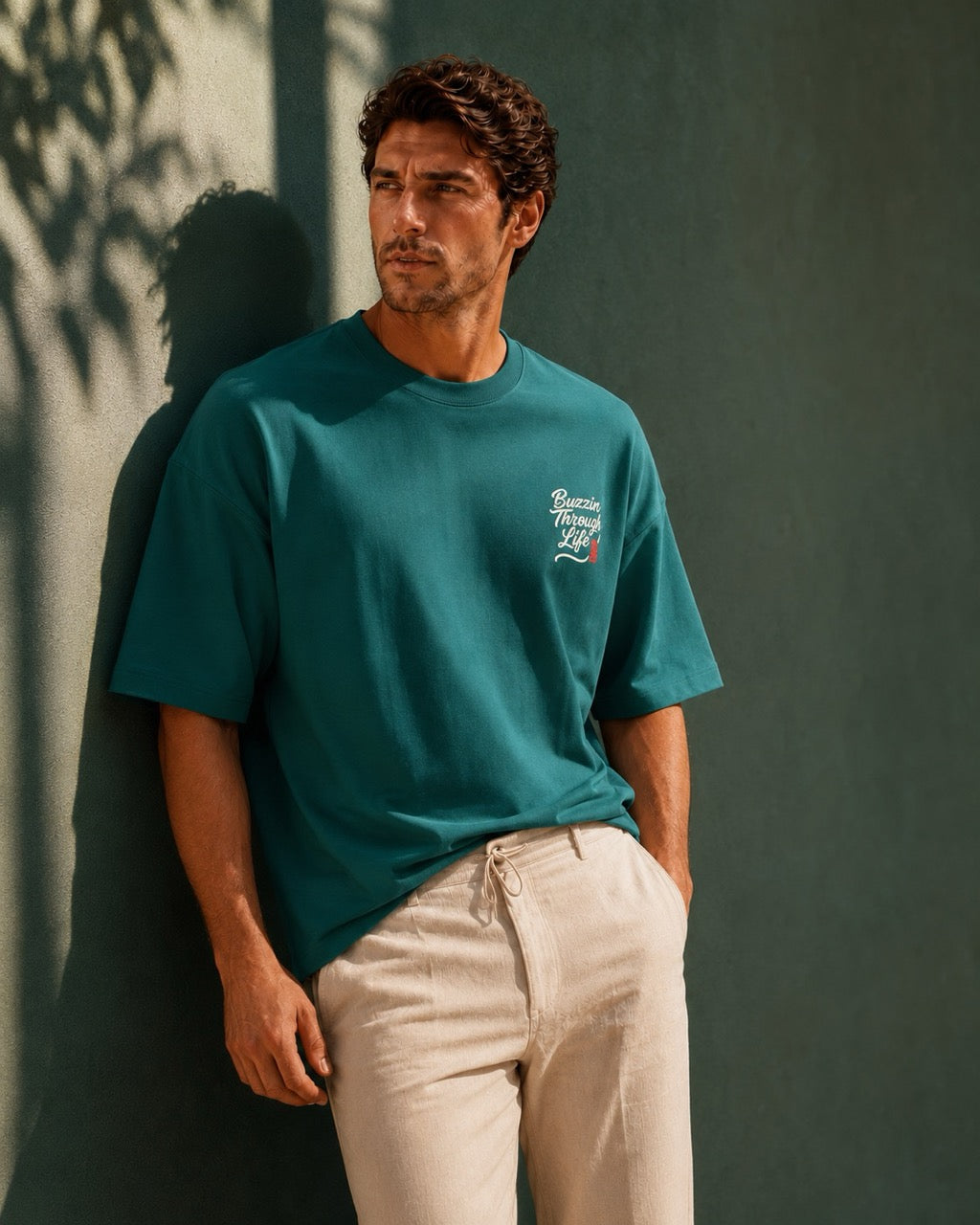 Bee Buzzin’ Tee – Deep Pine